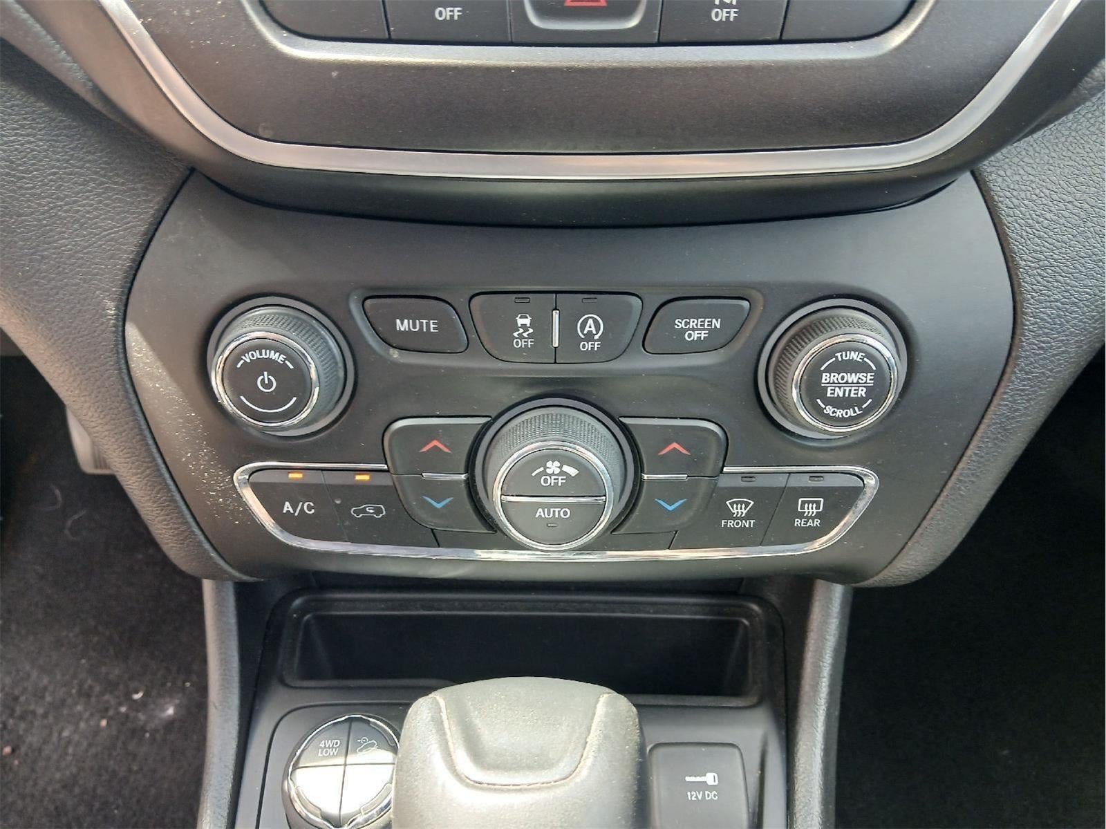 2021 Jeep CHEROKEE TRAILHAWK 4X4