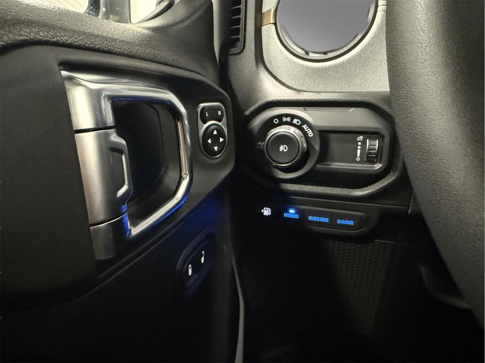 2025 Jeep Wrangler 4xe Willys