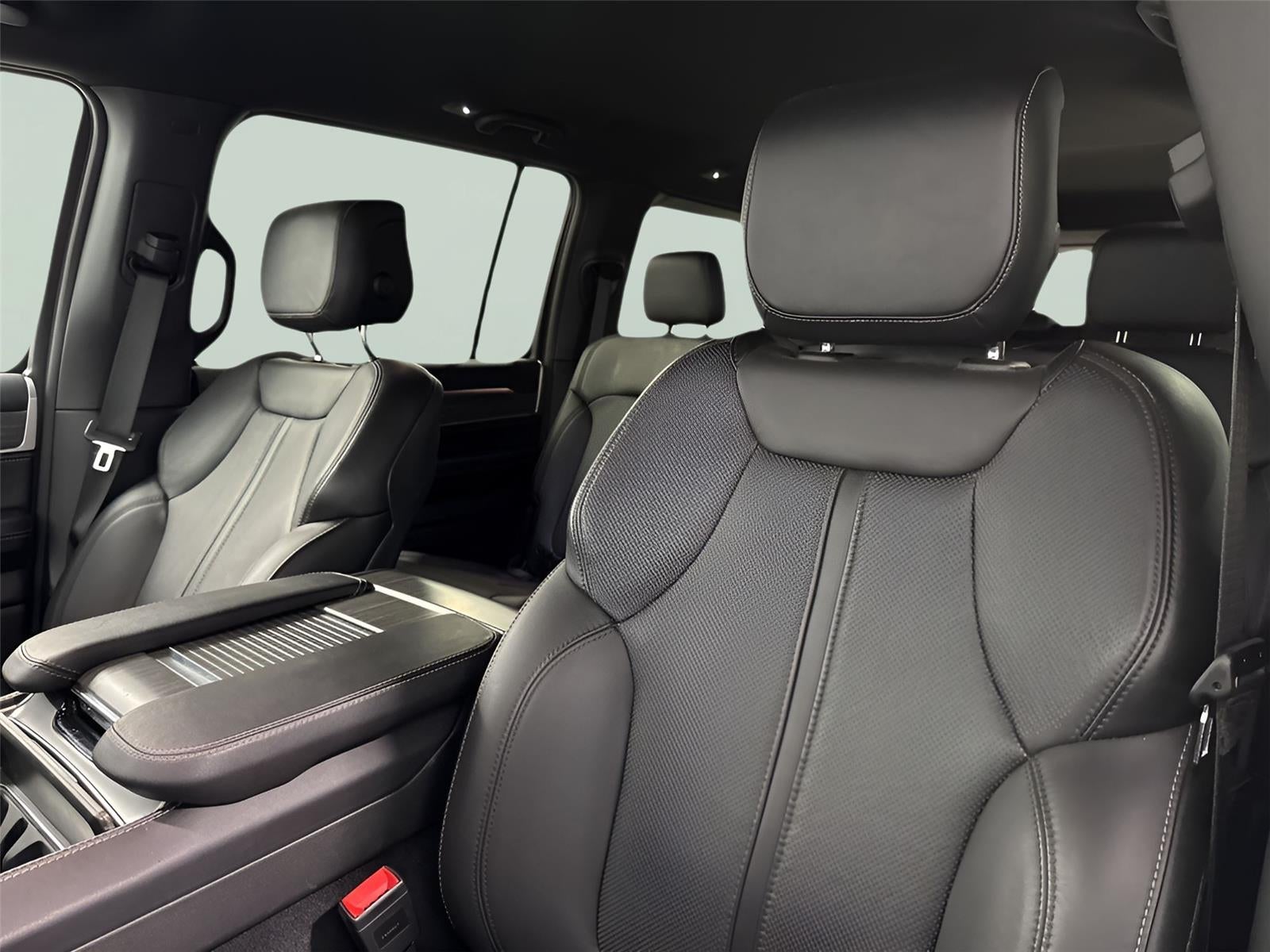 2023 Jeep Wagoneer L Series III