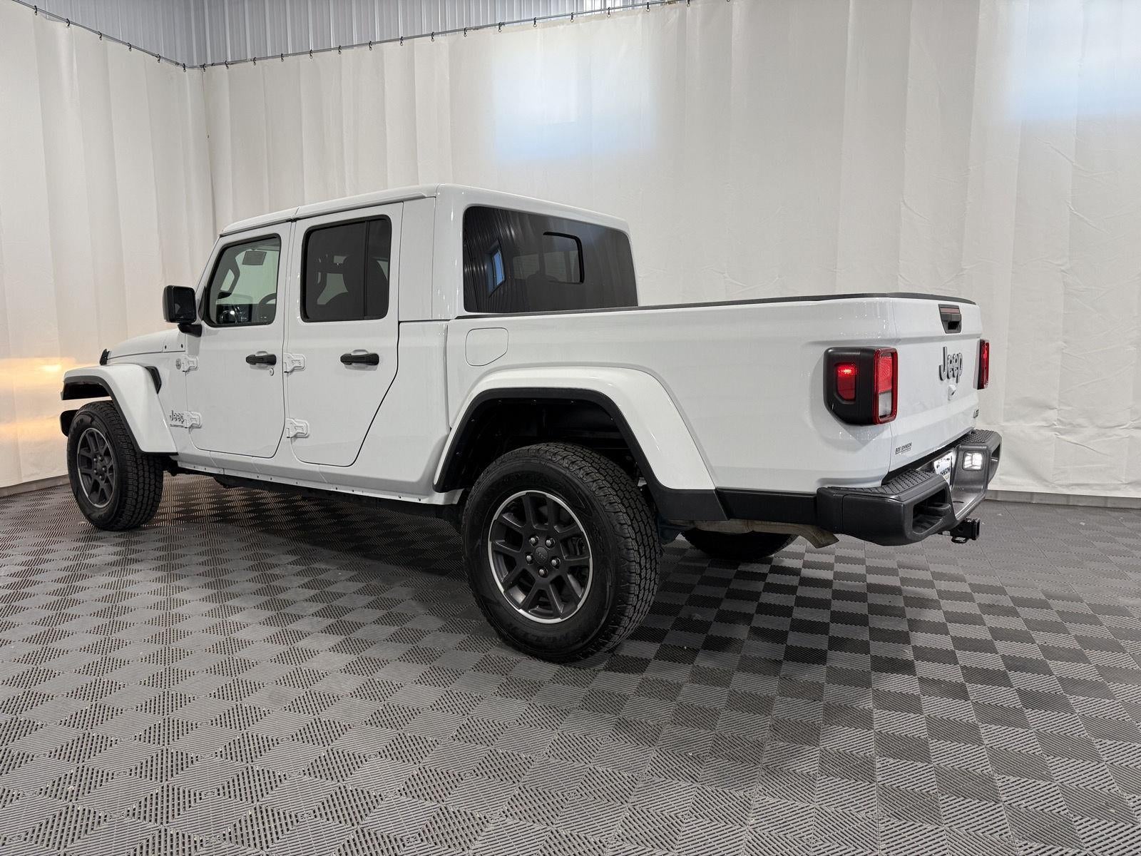 2023 Jeep Gladiator Overland