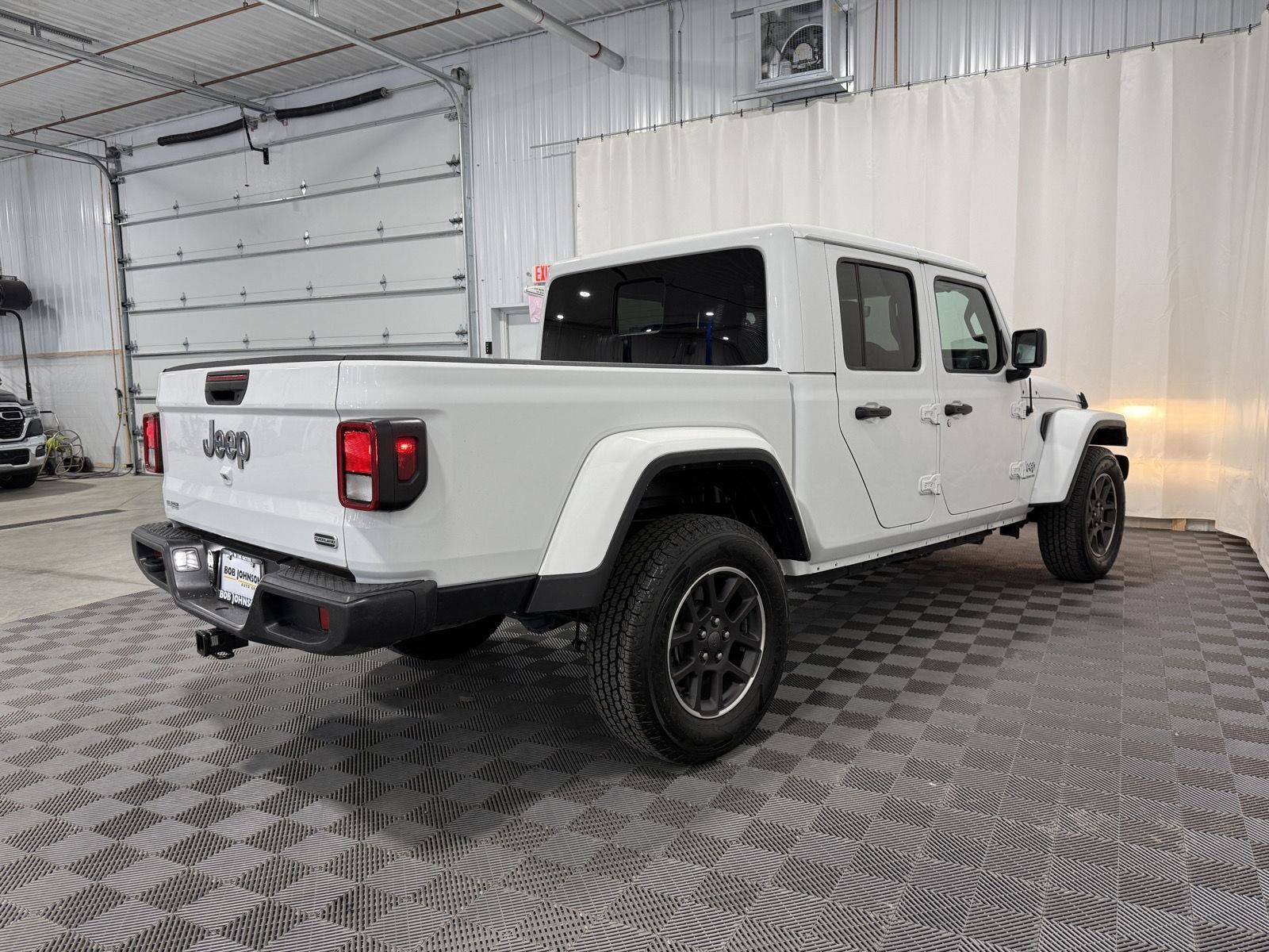 2023 Jeep Gladiator Overland