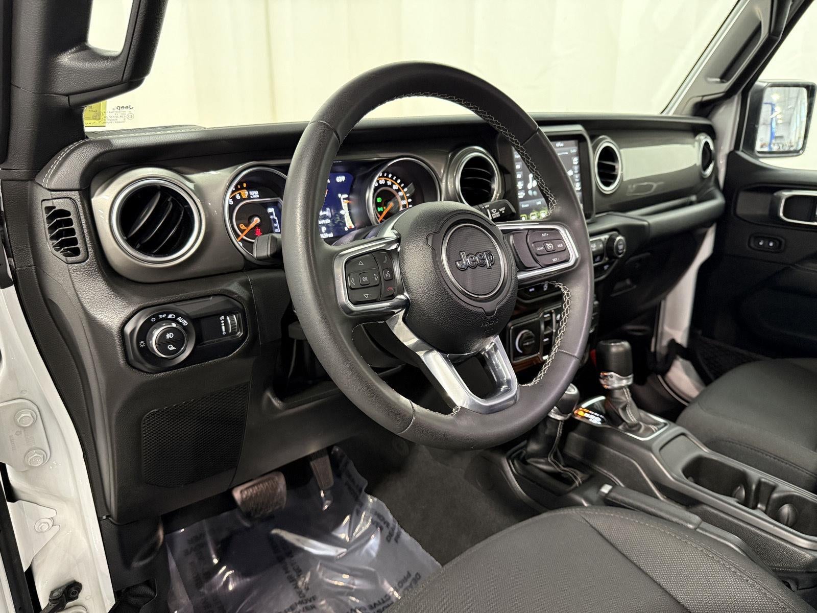 2023 Jeep Gladiator Overland