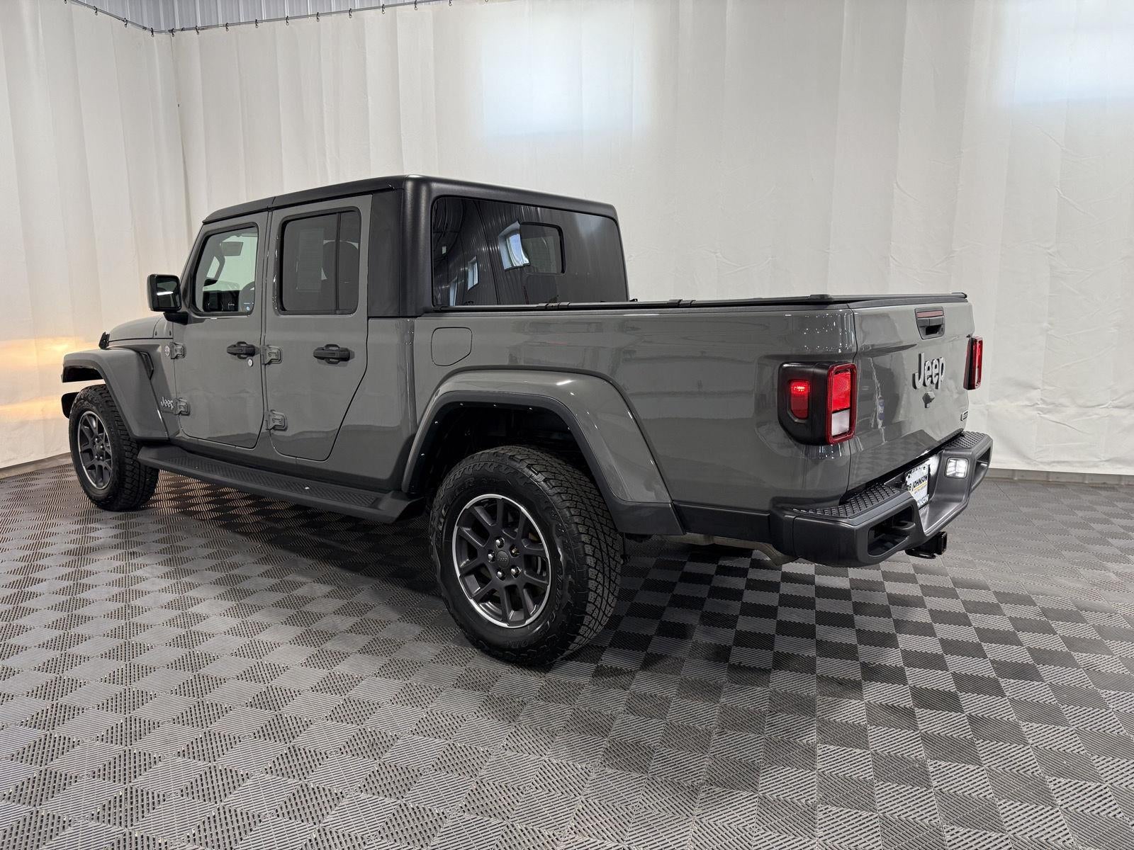 2023 Jeep Gladiator Overland