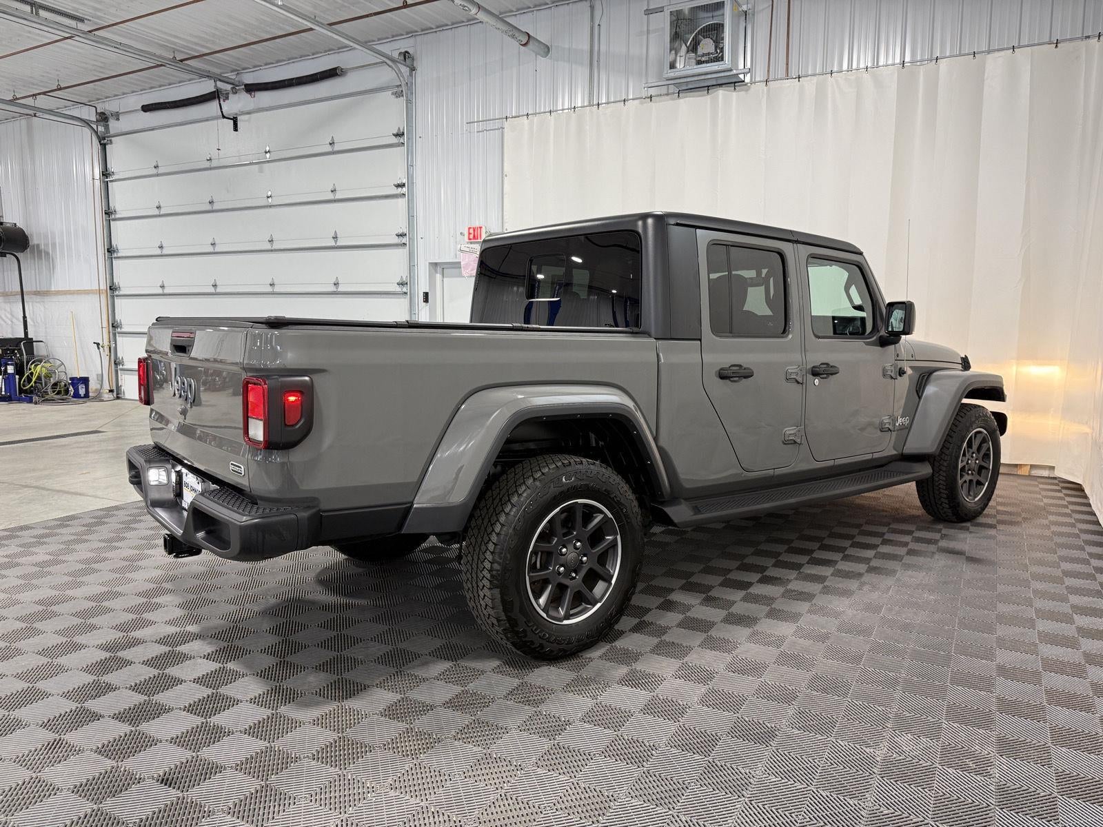 2023 Jeep Gladiator Overland