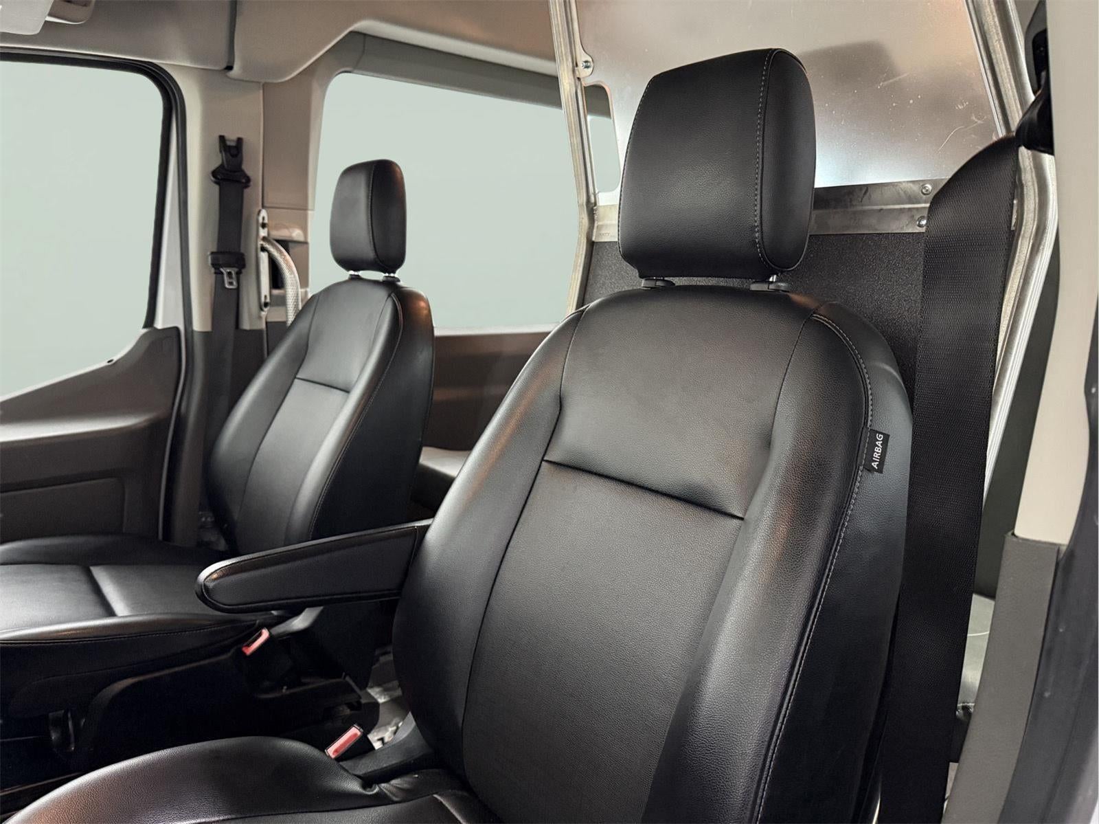 2020 Ford Transit Passenger Wagon XL