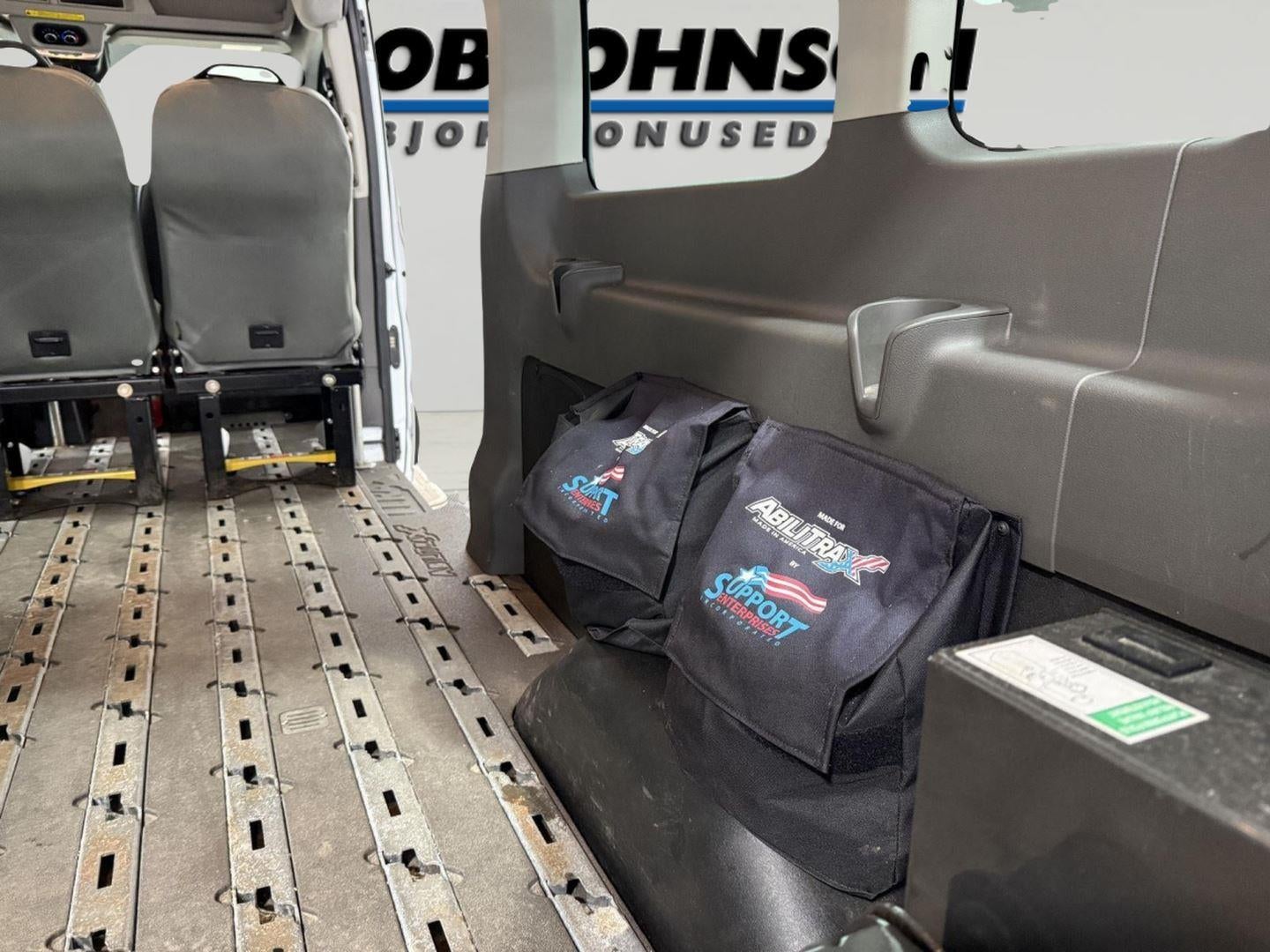 2020 Ford Transit Passenger Wagon XL