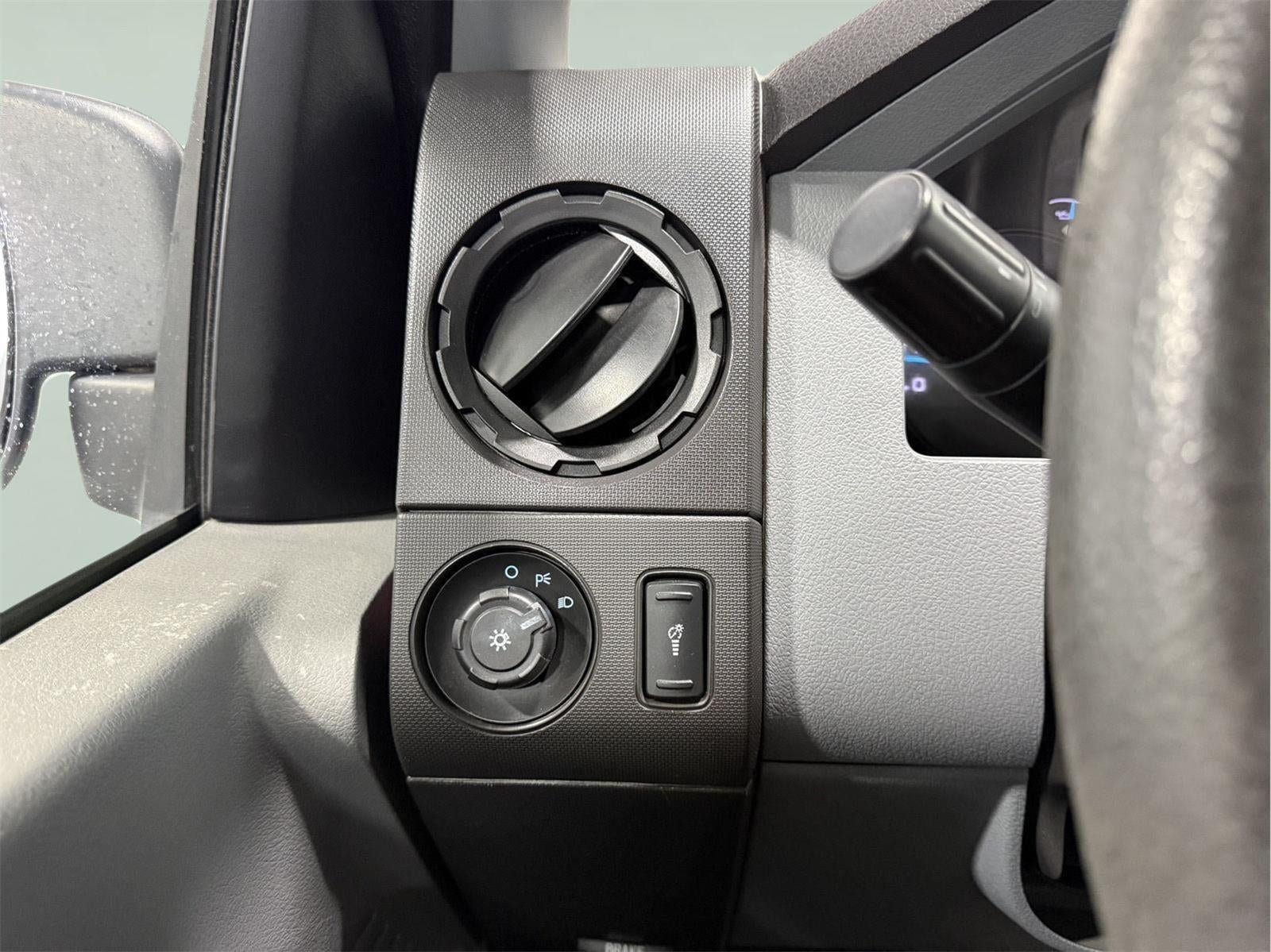 2015 Ford Super Duty F-250 SRW XL