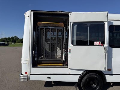 2019 Ford E-Series Cutaway E-450 DRW 158" WB