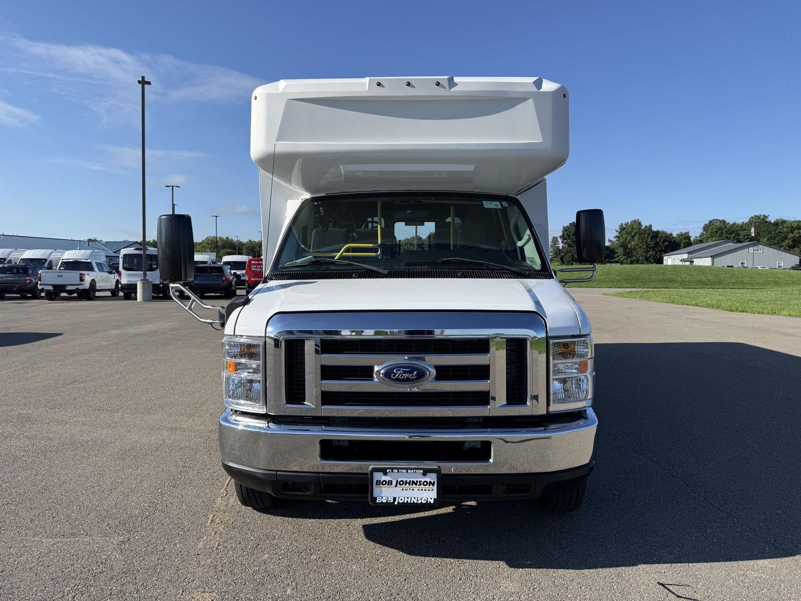 2019 Ford E-Series Cutaway E-450 DRW 158" WB