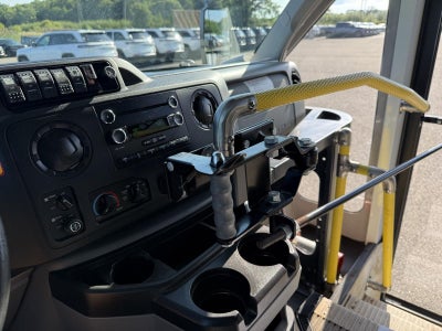 2019 Ford E-Series Cutaway E-450 DRW 158" WB