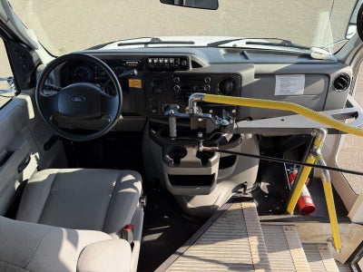 2019 Ford E-Series Cutaway E-450 DRW 158" WB