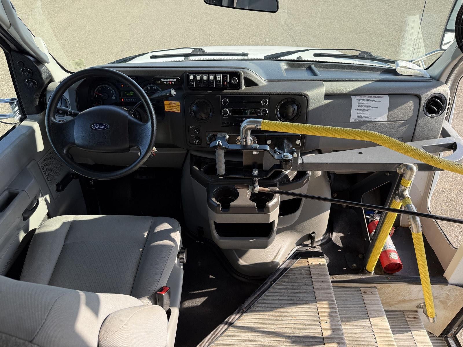 2019 Ford E-Series Cutaway E-450 DRW 158" WB