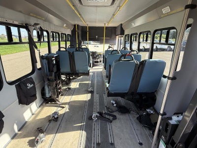 2019 Ford E-Series Cutaway E-450 DRW 158" WB