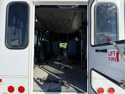 2019 Ford E-Series Cutaway E-450 DRW 158" WB