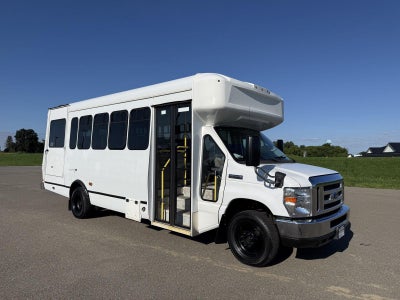 2019 Ford E-Series Cutaway E-450 DRW 158" WB