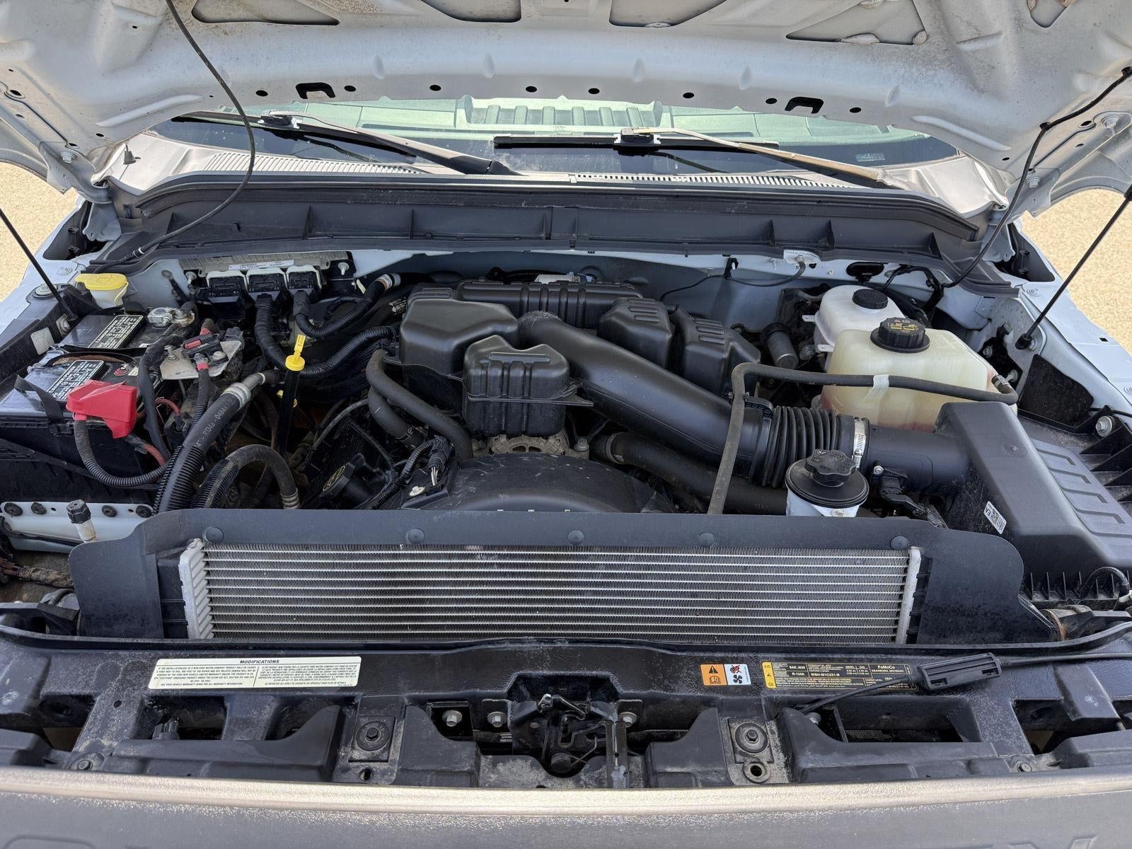 2015 Ford Super Duty F-350 DRW XL