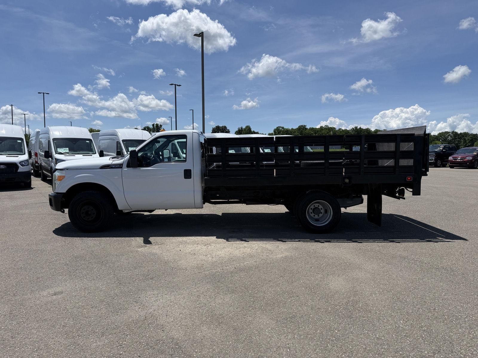 2015 Ford Super Duty F-350 DRW XL