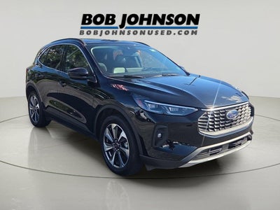 2025 Ford Escape Platinum