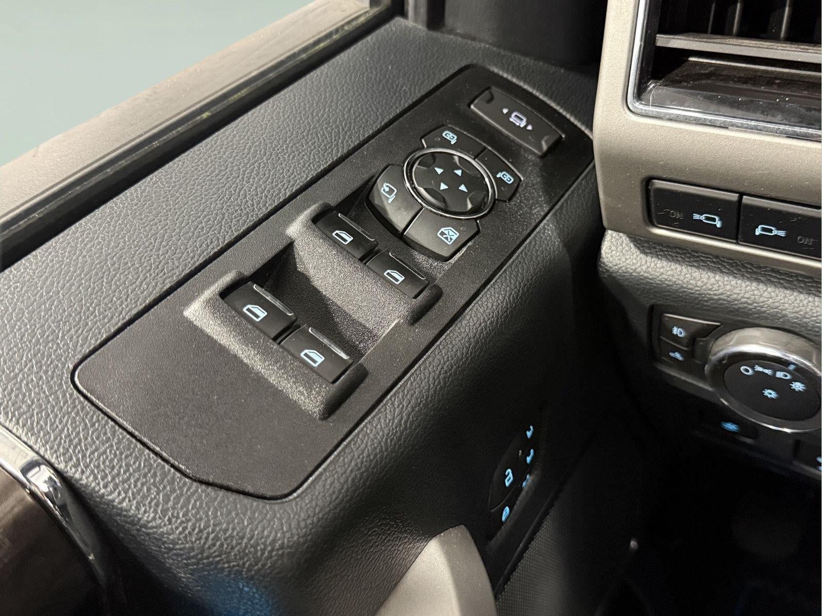 2022 Ford Super Duty F-250 Lariat