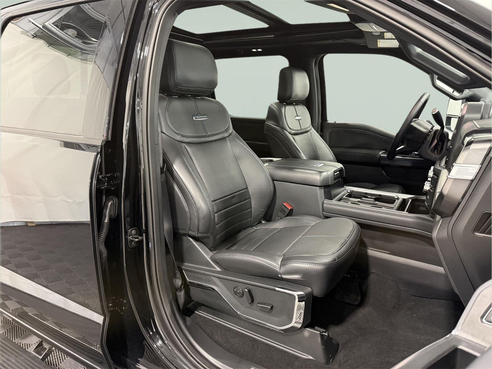 2025 Ford Super Duty F-250 Platinum
