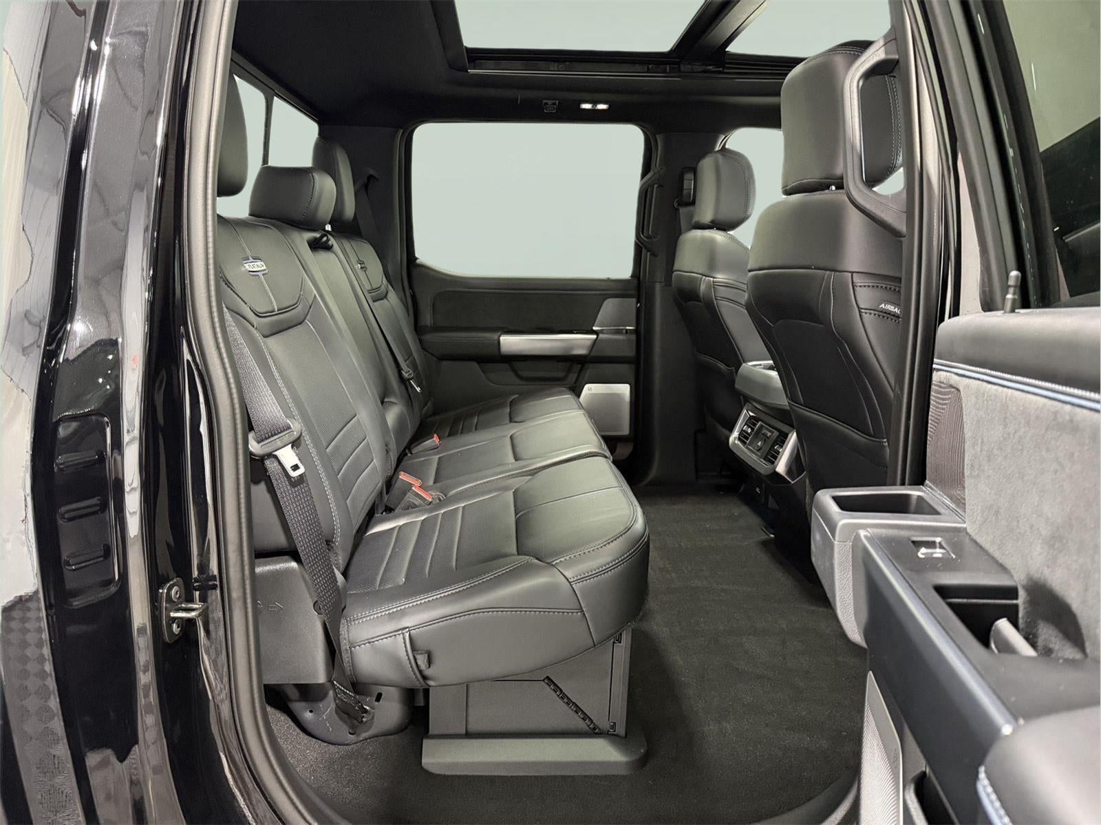 2025 Ford Super Duty F-250 Platinum
