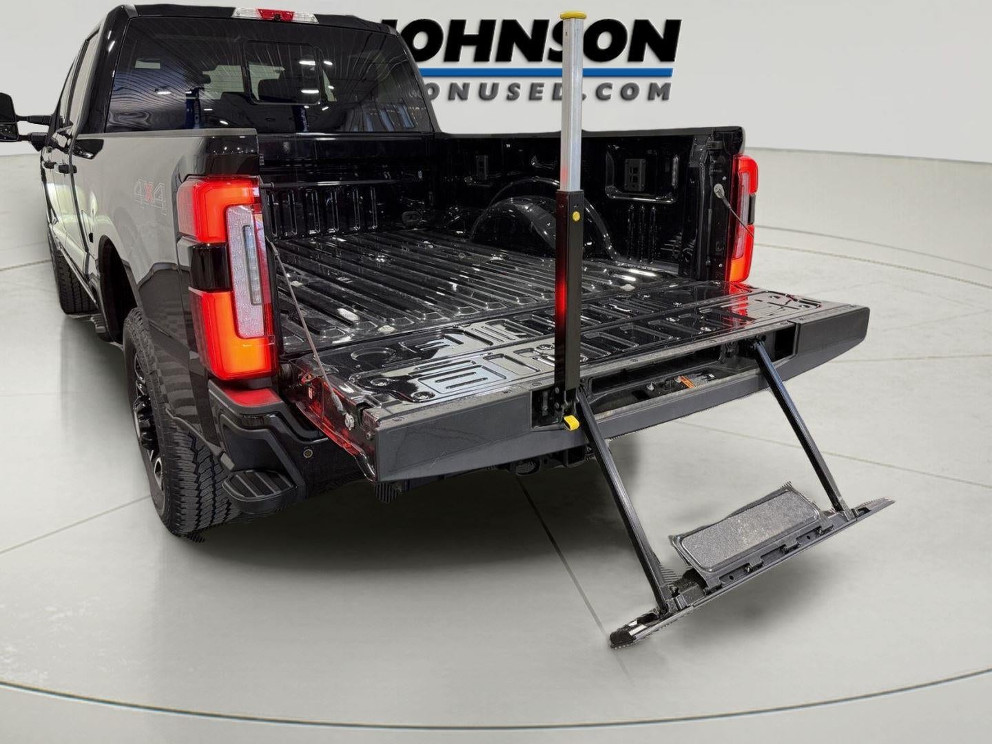 2025 Ford Super Duty F-250 Platinum