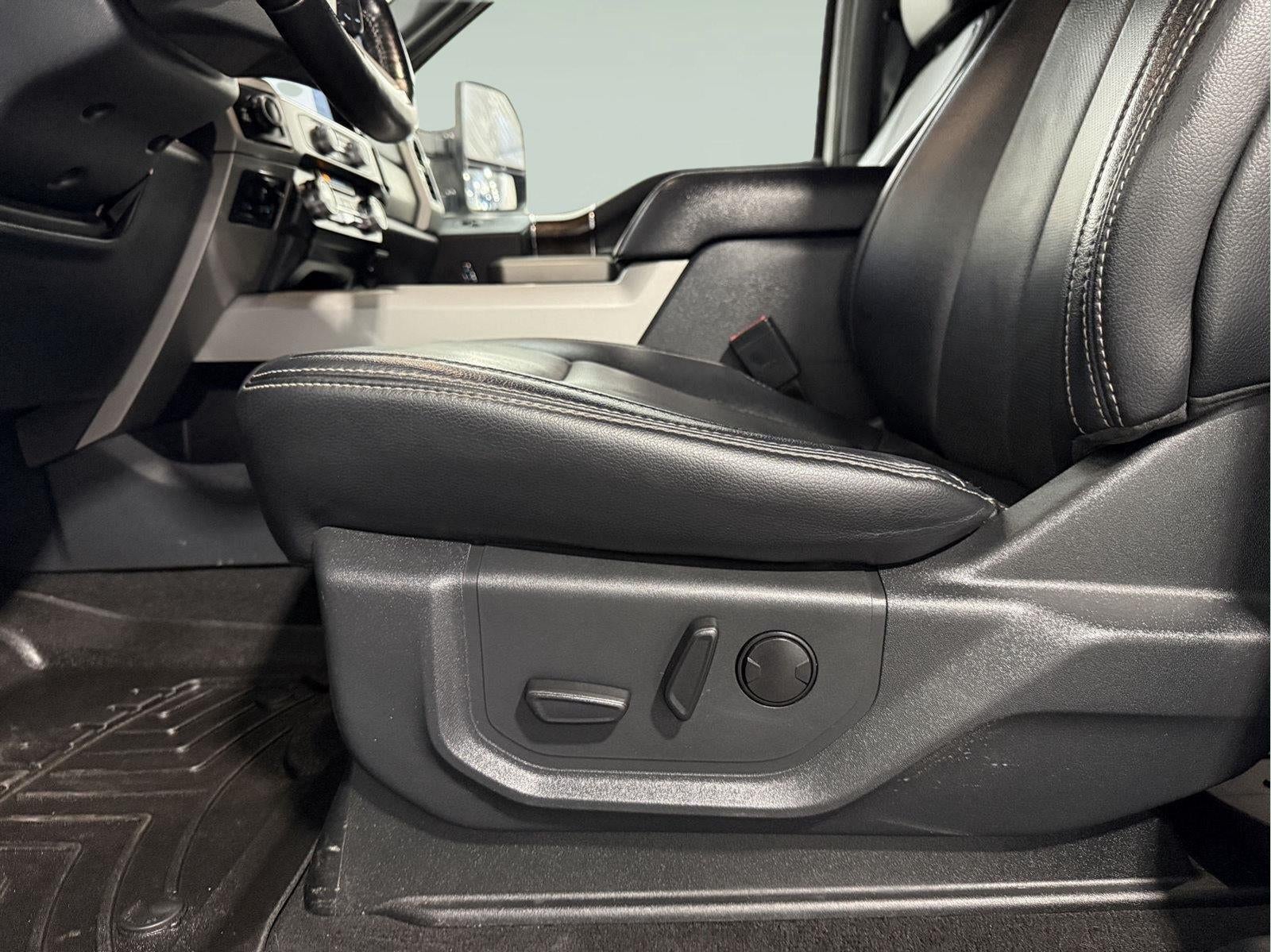 2022 Ford Super Duty F-250 Lariat