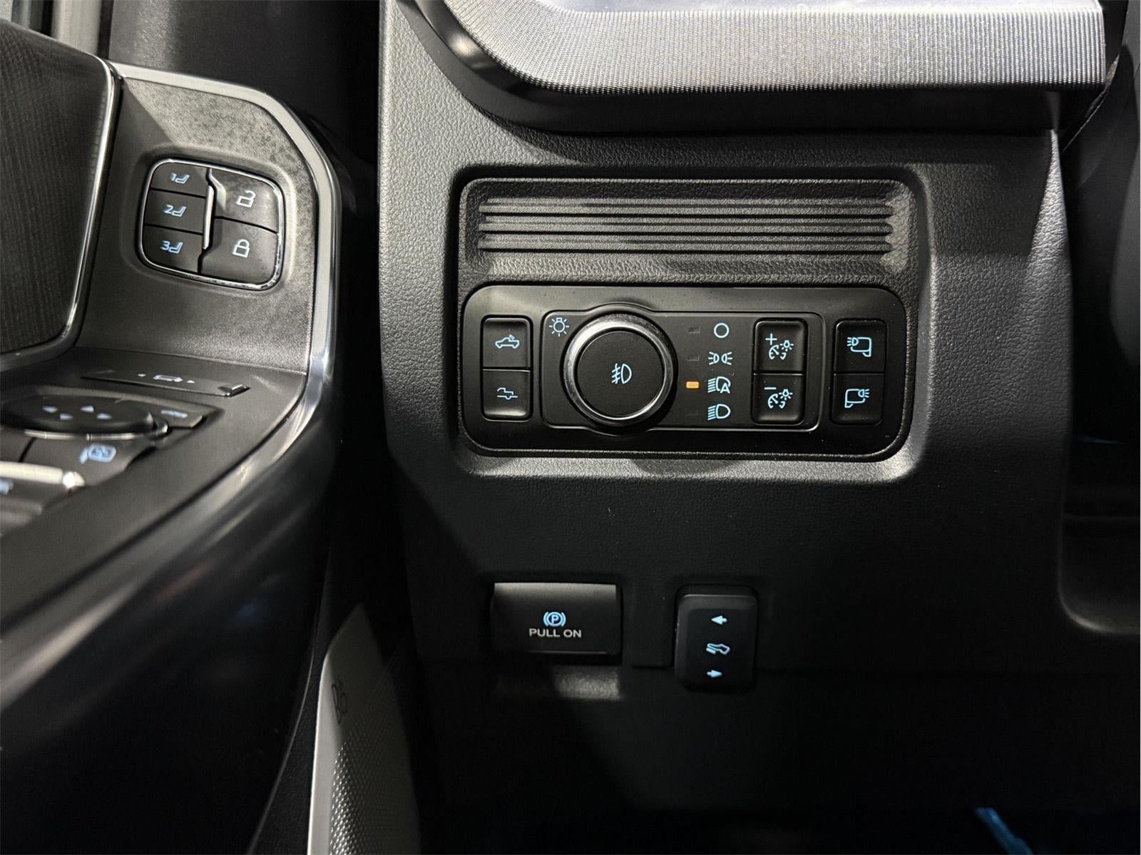2025 Ford Super Duty F-250 Platinum