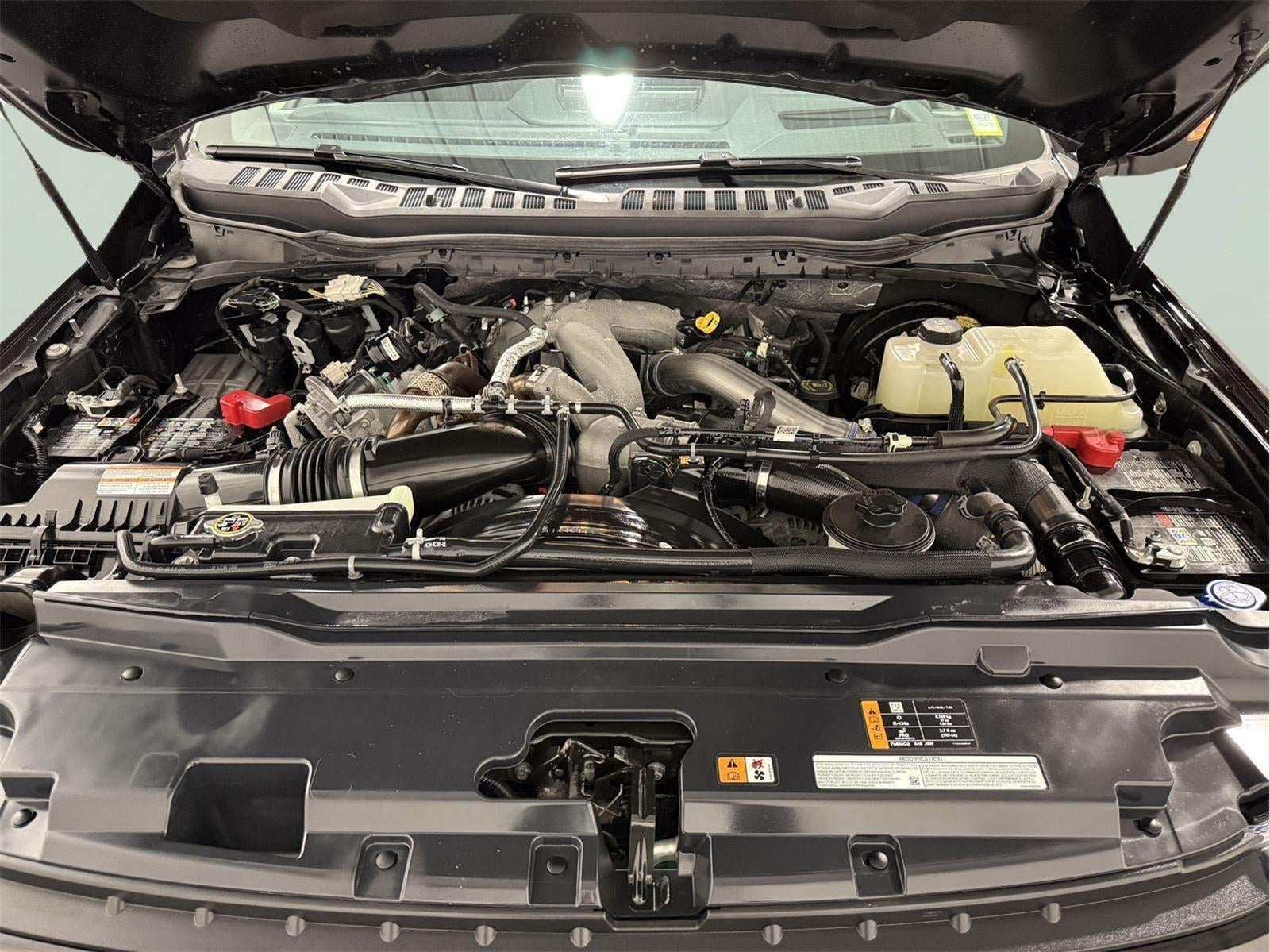2025 Ford Super Duty F-250 Platinum