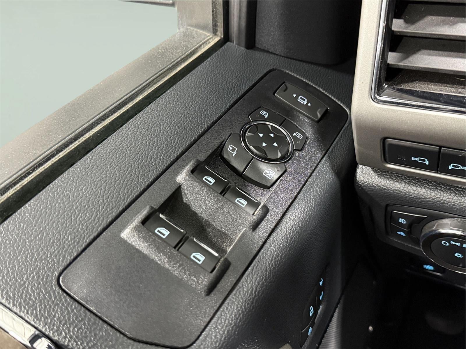 2022 Ford Super Duty F-250 Lariat