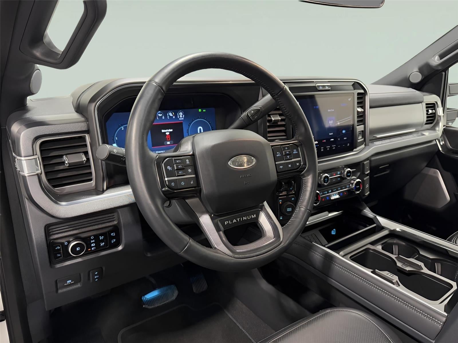 2025 Ford Super Duty F-250 SRW Platinum