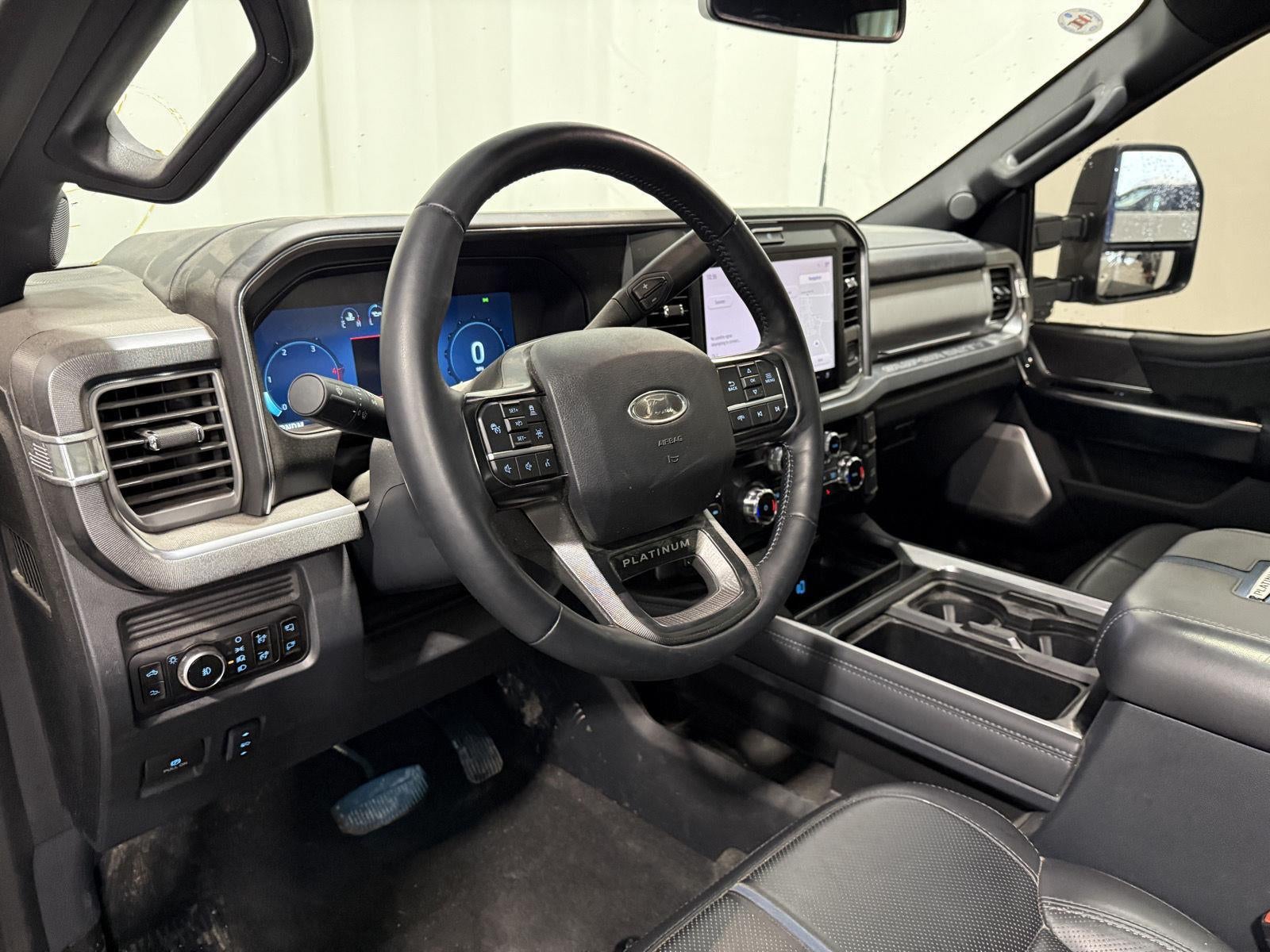 2025 Ford Super Duty F-250 Platinum