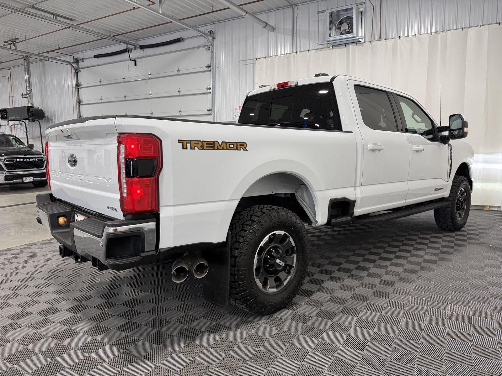 2023 Ford Super Duty F-250 Lariat