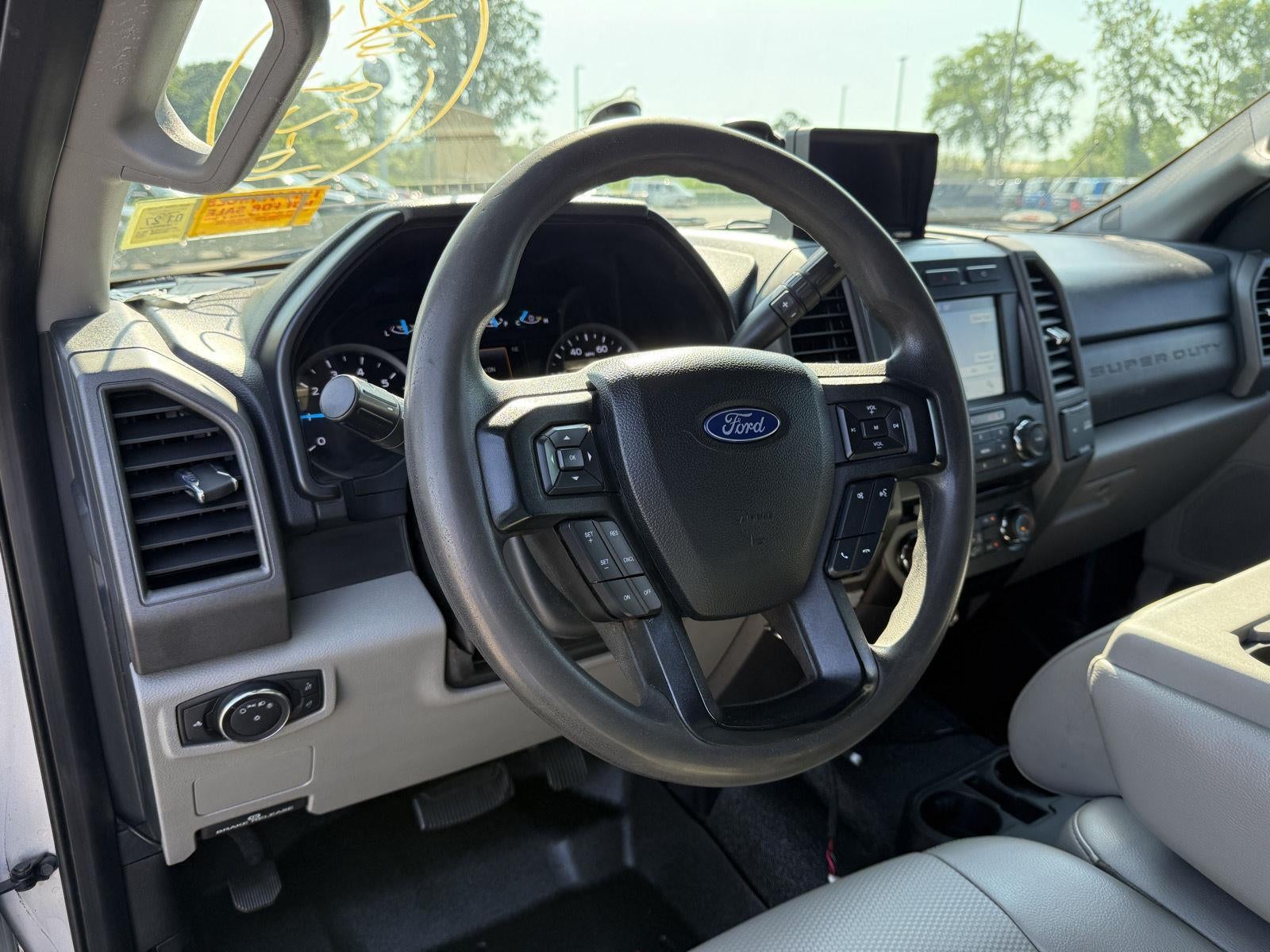 2017 Ford Super Duty F-350 SRW XL