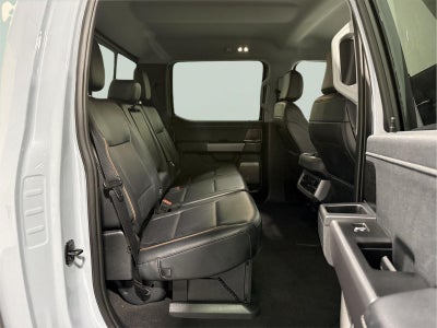 2025 Ford Super Duty F-350 Lariat