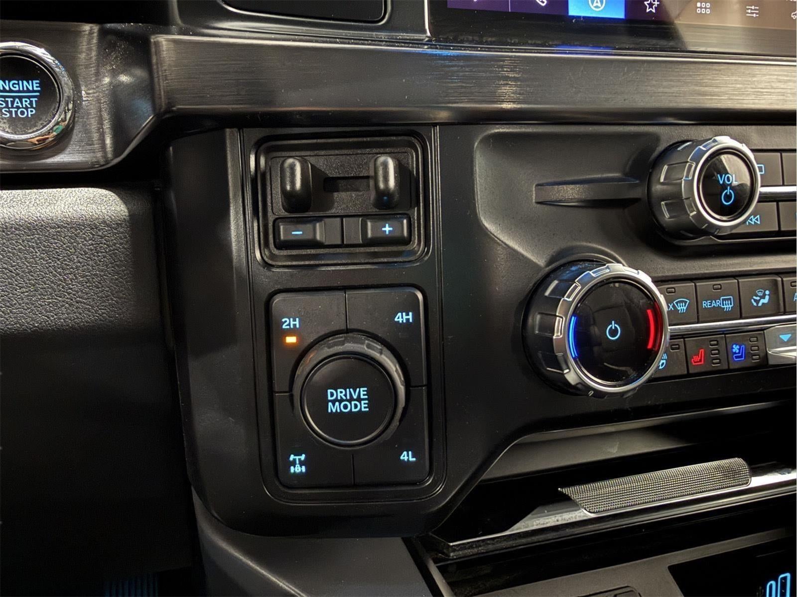 2025 Ford Super Duty F-350 Lariat