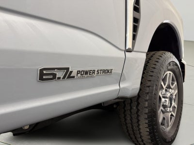 2025 Ford Super Duty F-350 Lariat