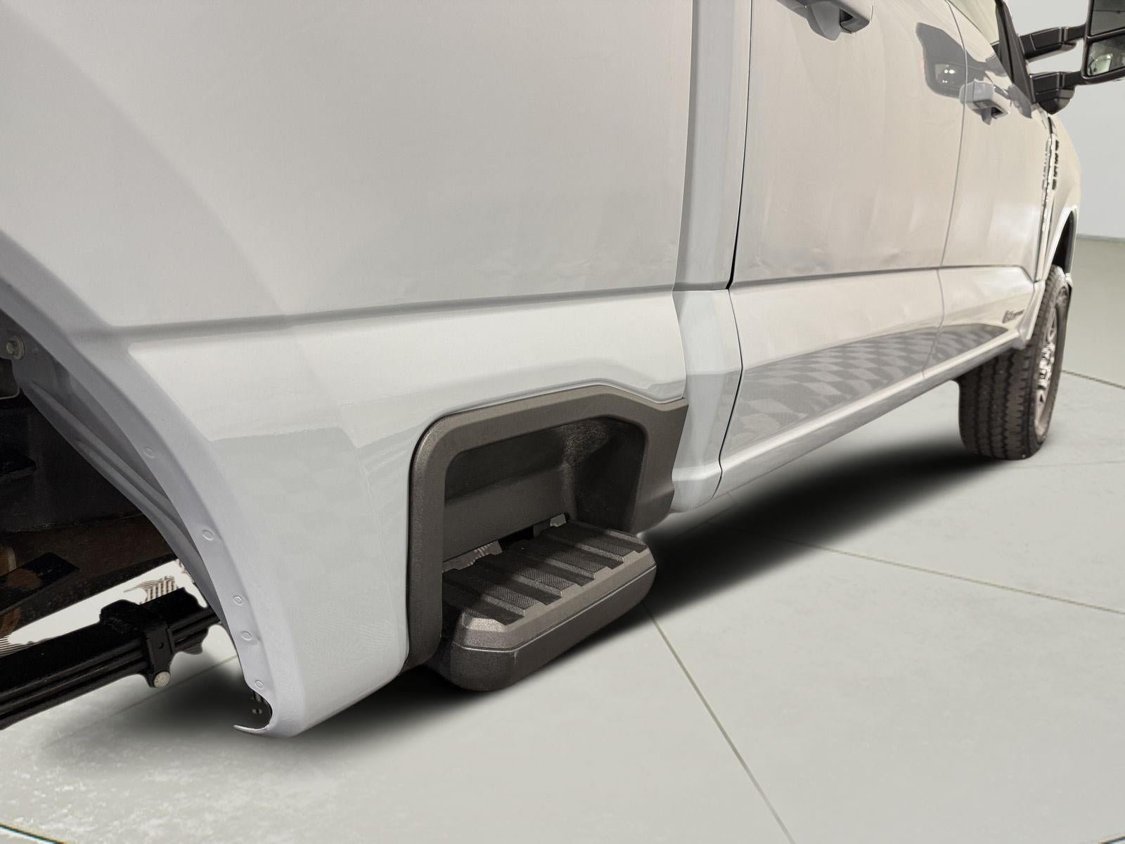 2025 Ford Super Duty F-350 Lariat