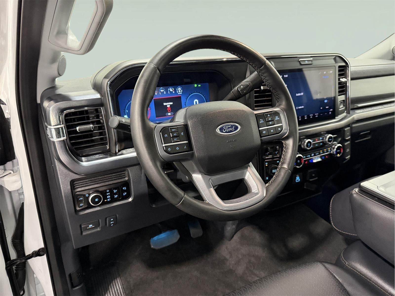 2025 Ford Super Duty F-350 Lariat