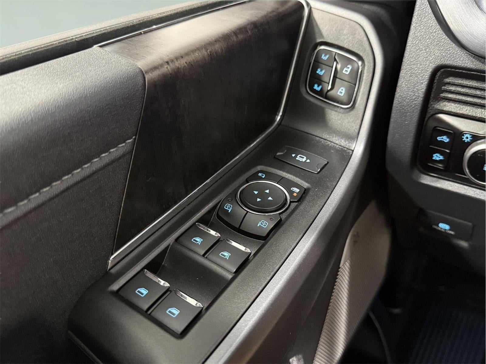 2025 Ford Super Duty F-350 Lariat