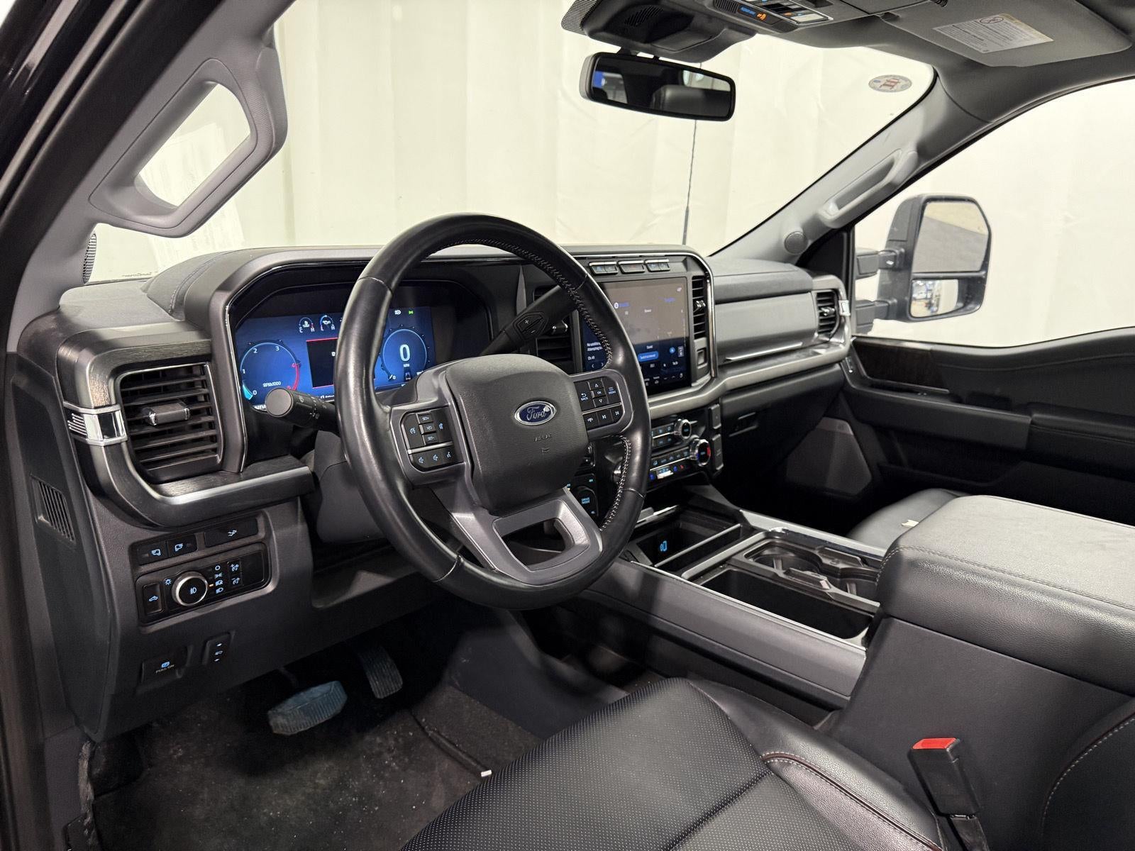 2023 Ford Super Duty F-450 DRW LARIAT