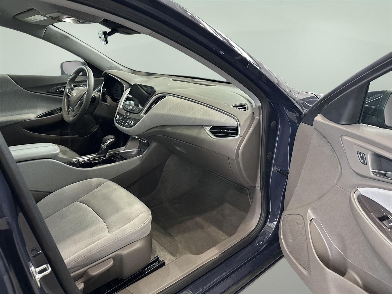 2025 Chevrolet Malibu LT