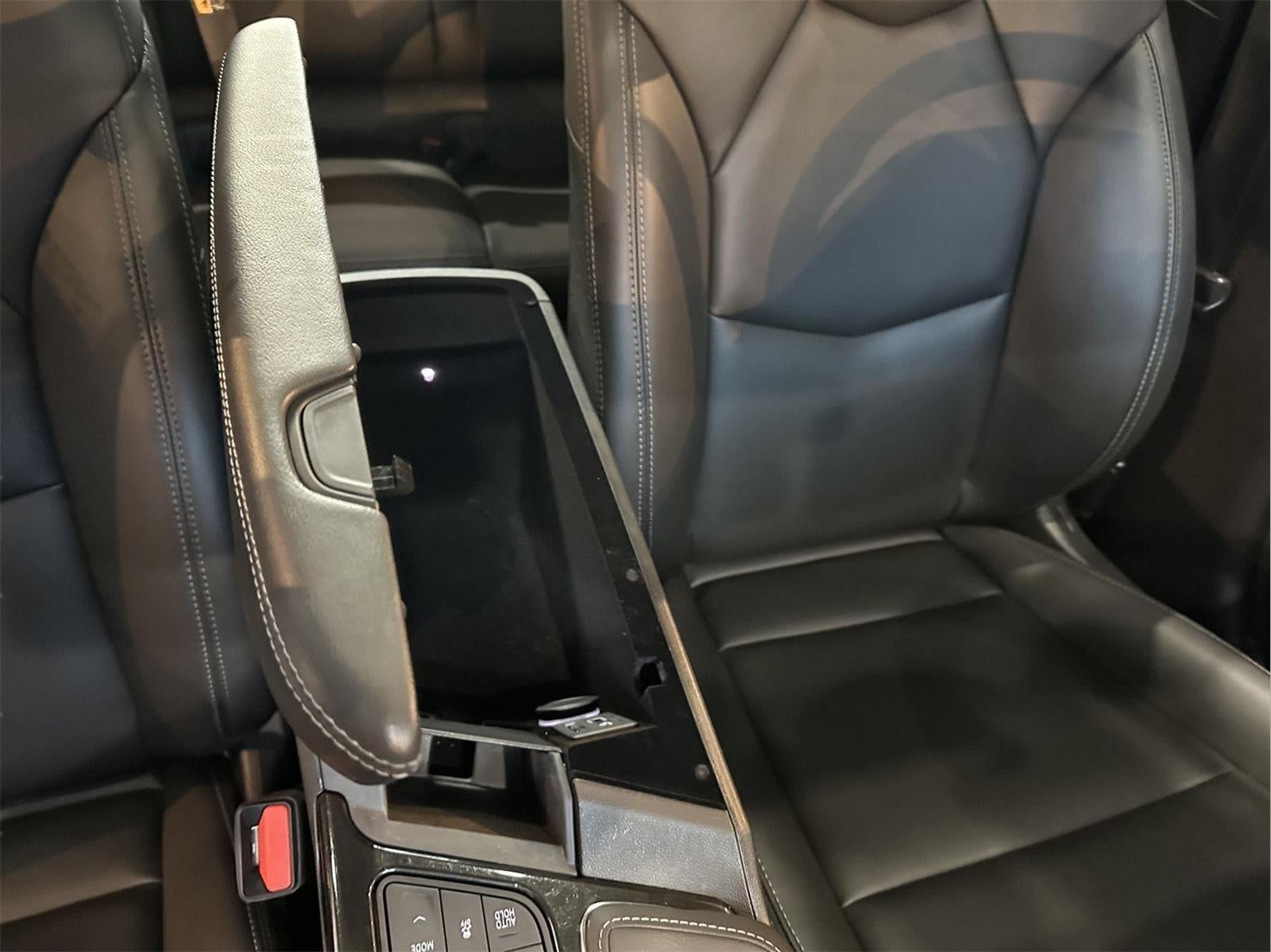 2024 Cadillac CT4 Luxury