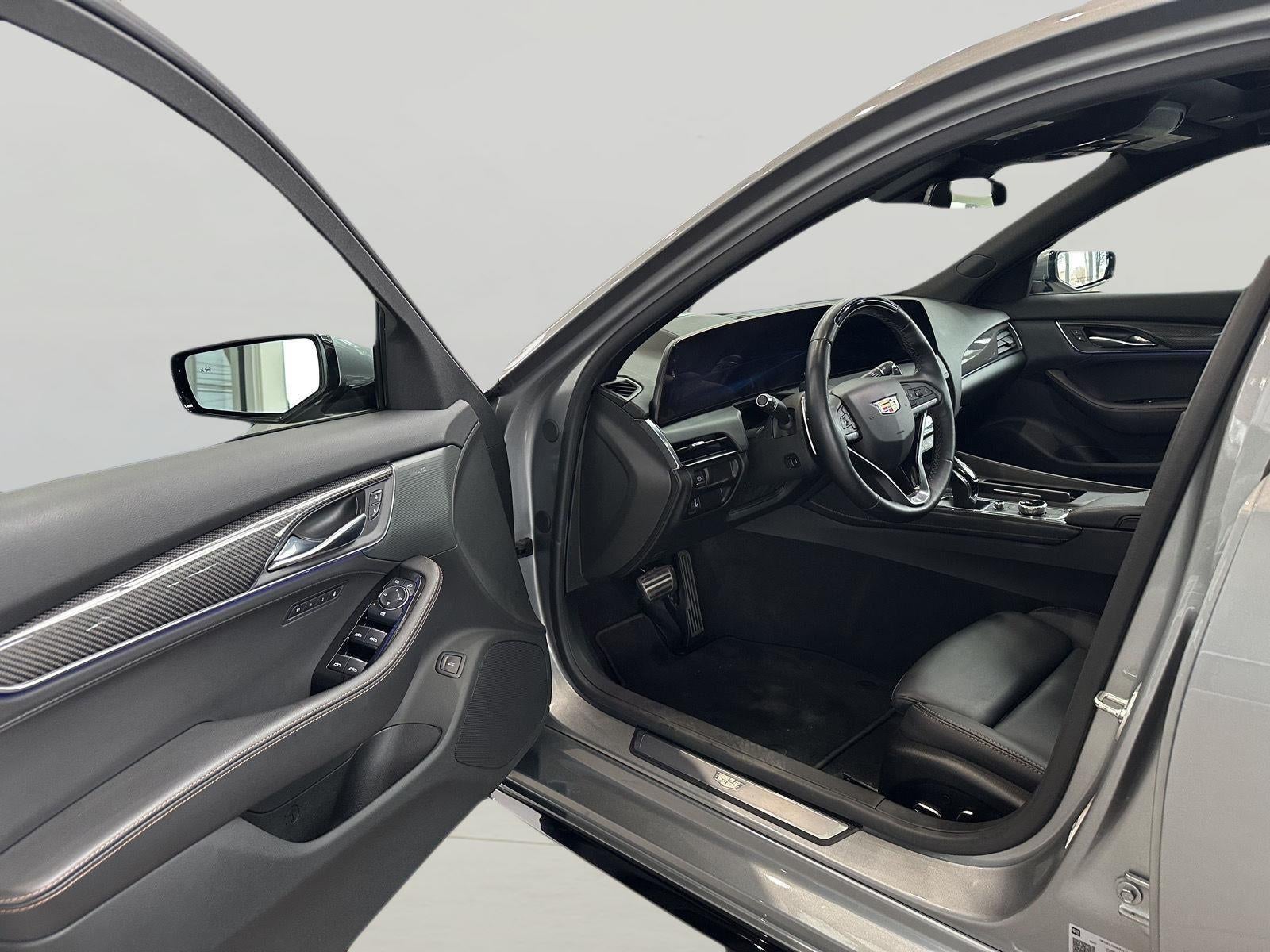 2025 Cadillac CT5 Sport