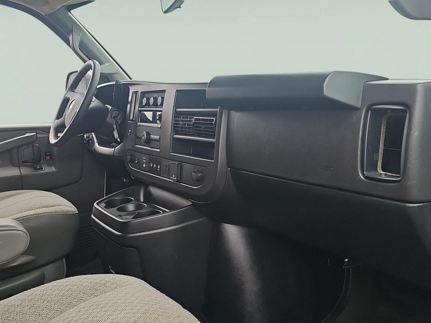 2025 Chevrolet Express Passenger LT