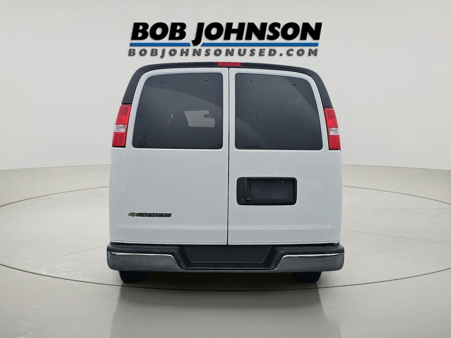 2025 Chevrolet Express Passenger LT