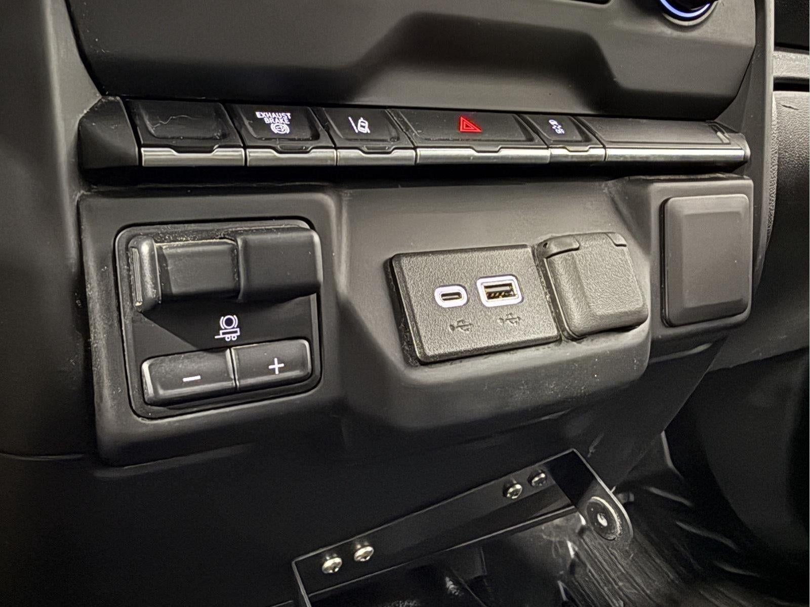 2024 Chevrolet Silverado 3500HD CC Work Truck