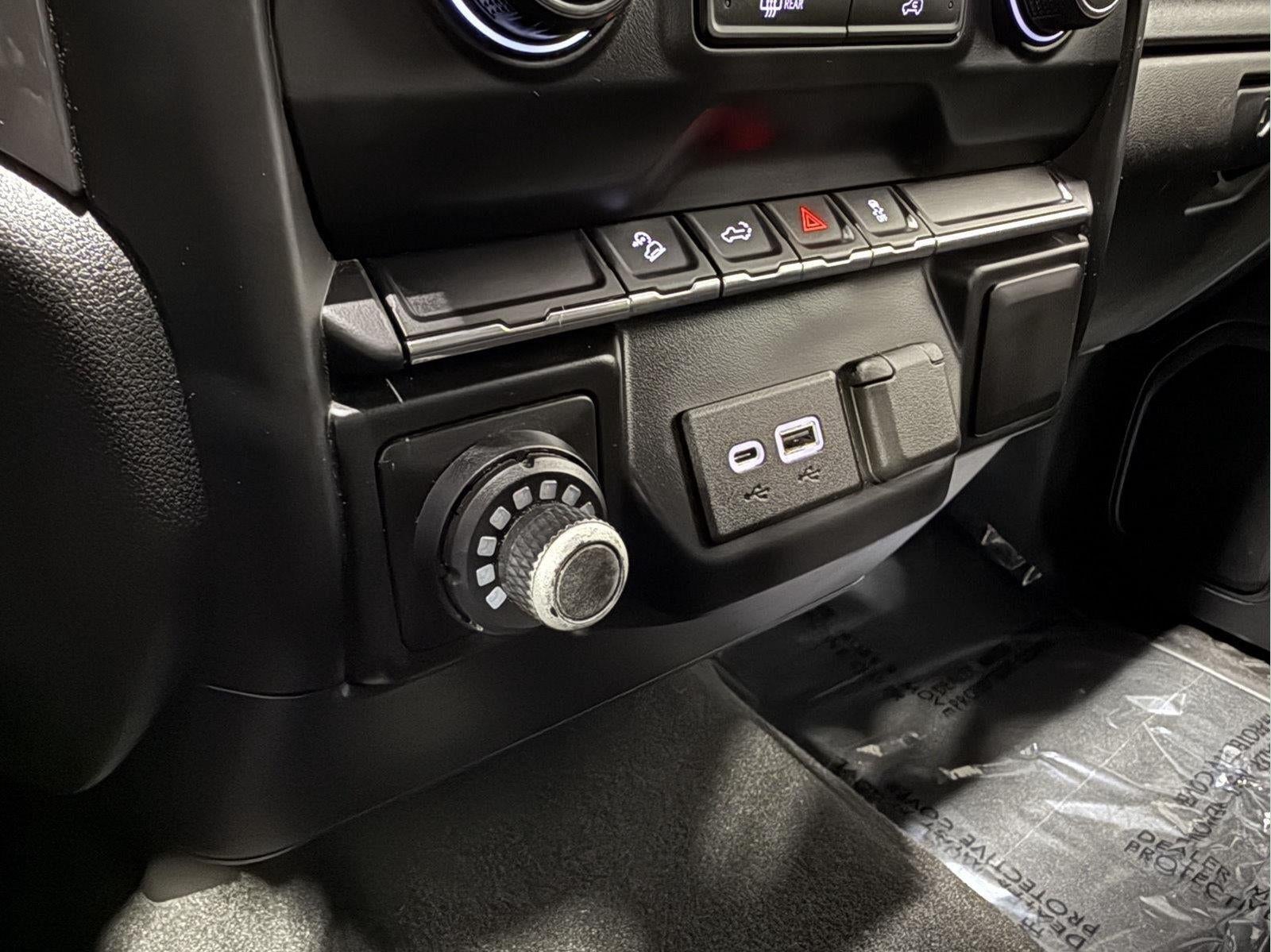 2021 Chevrolet Silverado 1500 Custom Trail Boss
