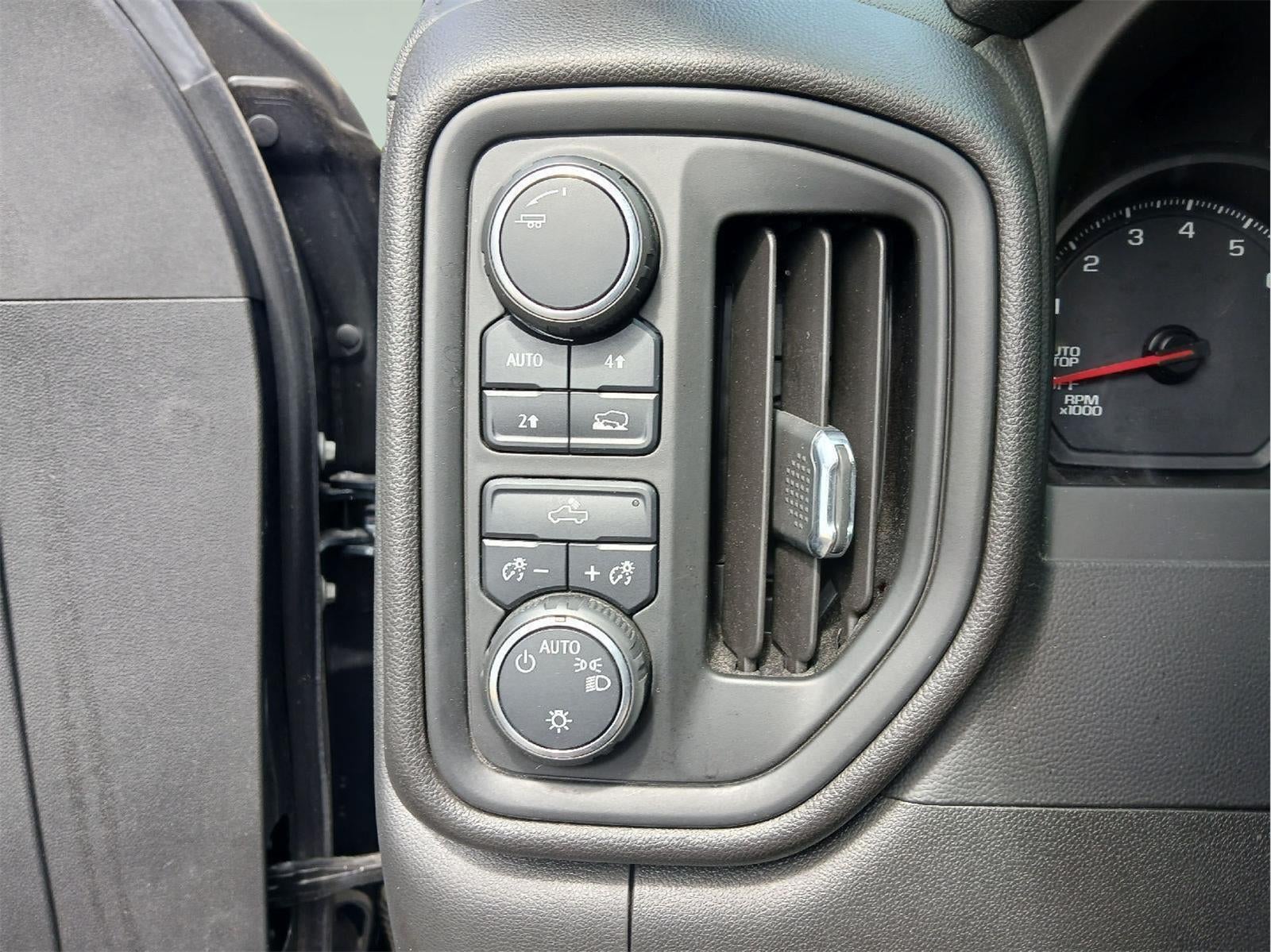 2020 Chevrolet Silverado 1500 Custom