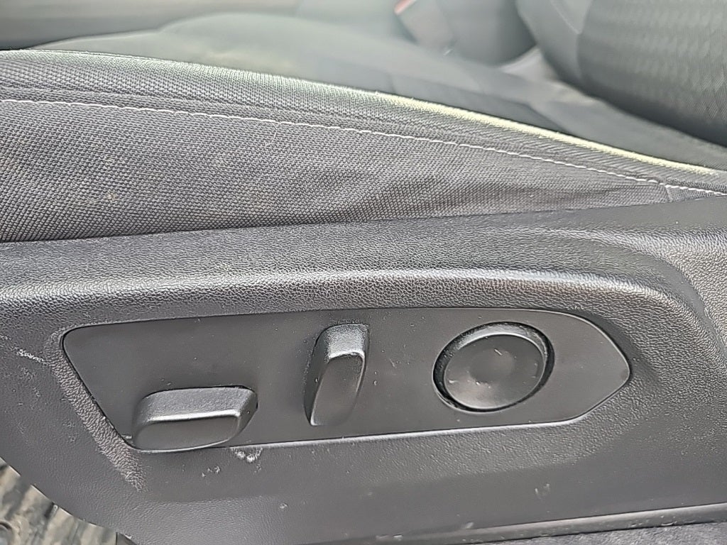 2023 Chevrolet Silverado 1500 RST Fresh Trade!!! Remote Start, Heated Seats/steering